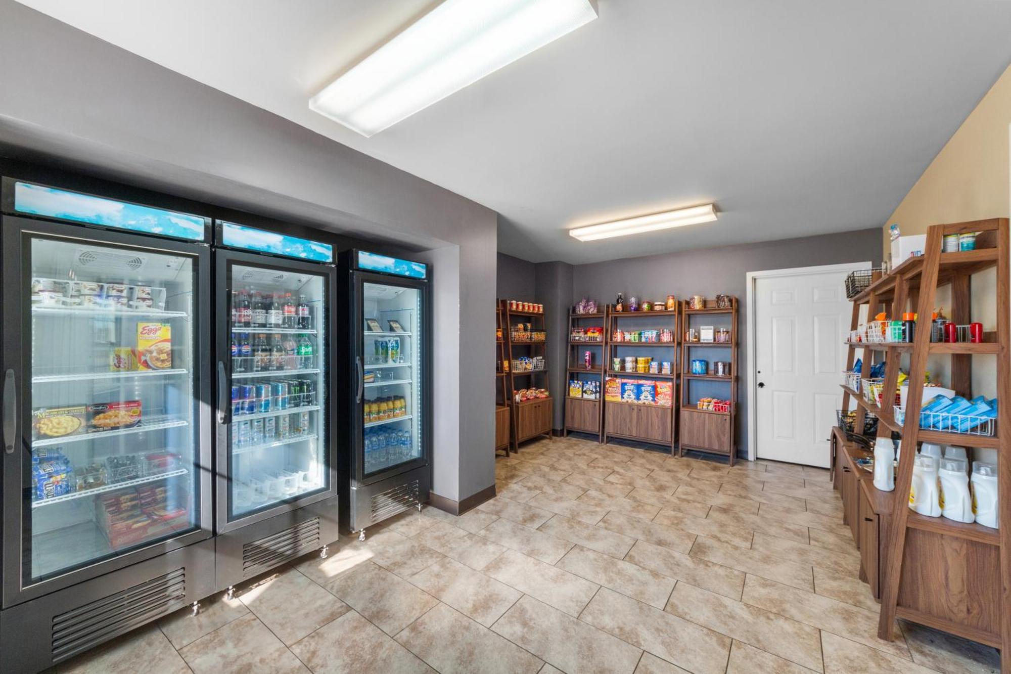 Risewell Kitchen Suites Pleasanton Exterior photo